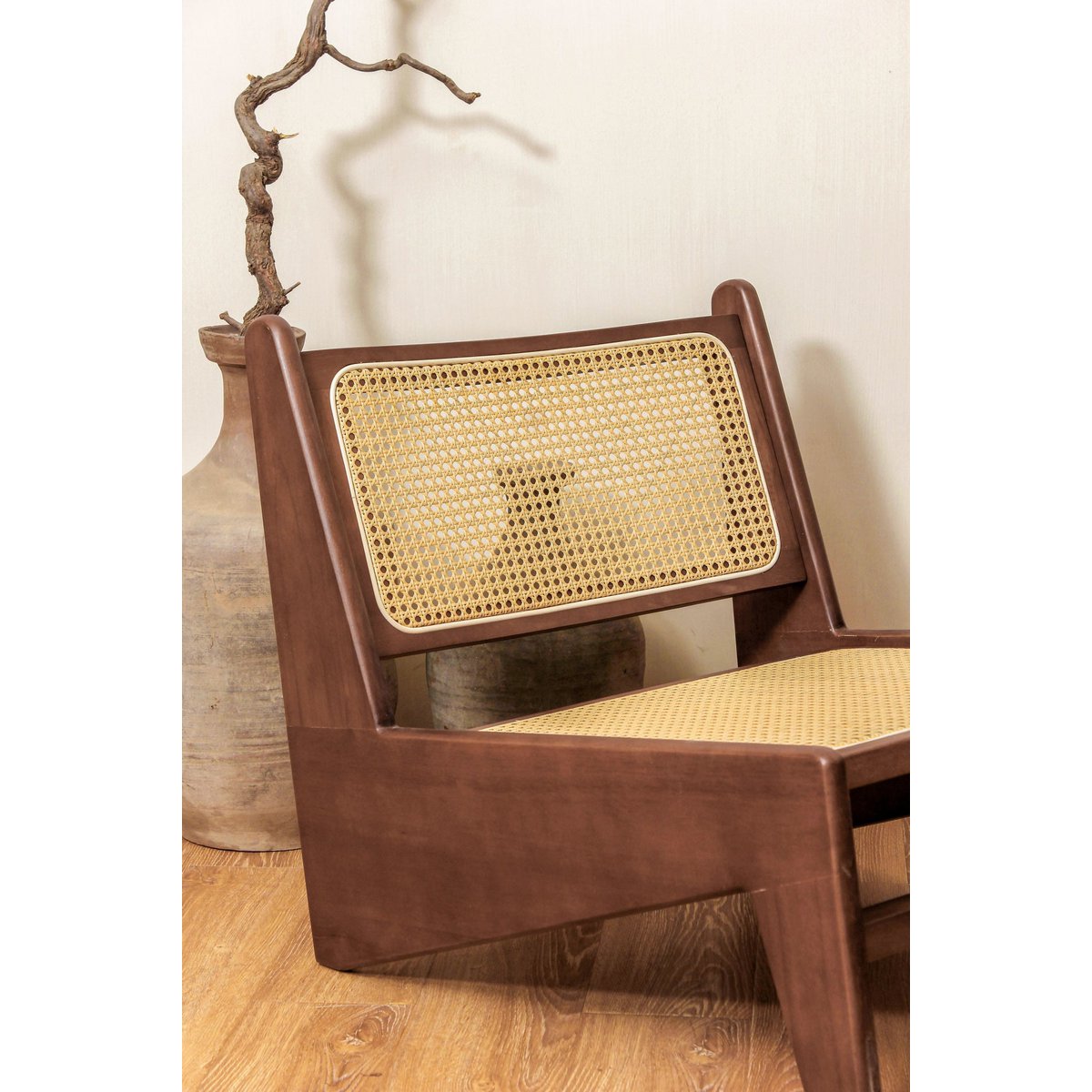 Designer-Sitz aus Rattan und Holz – Fauteuil – Känguru – Japandi-Stil - Yucca Deko