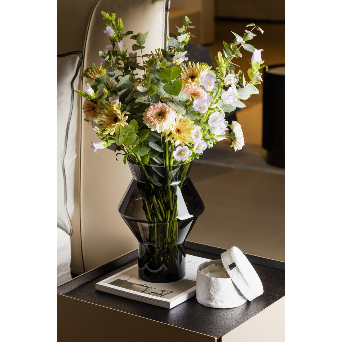 Große Designvase mit gezackter, kantiger Zylinderform, dunkelgraues Qualitätsglas, CUZ14GR - Yucca Deko