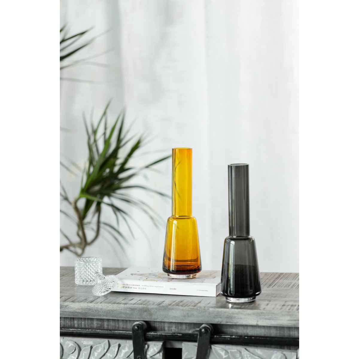Große Vase im modernen Retro-Design, tiefgraue Farbe, TYLER14 grau - Yucca Deko