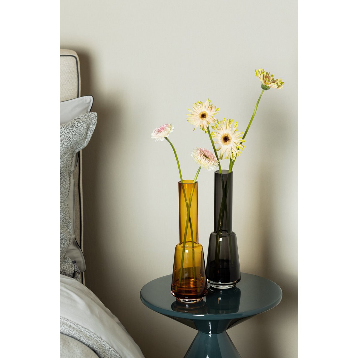 Große Vase im modernen Retro-Design, tiefgraue Farbe, TYLER14 grau - Yucca Deko