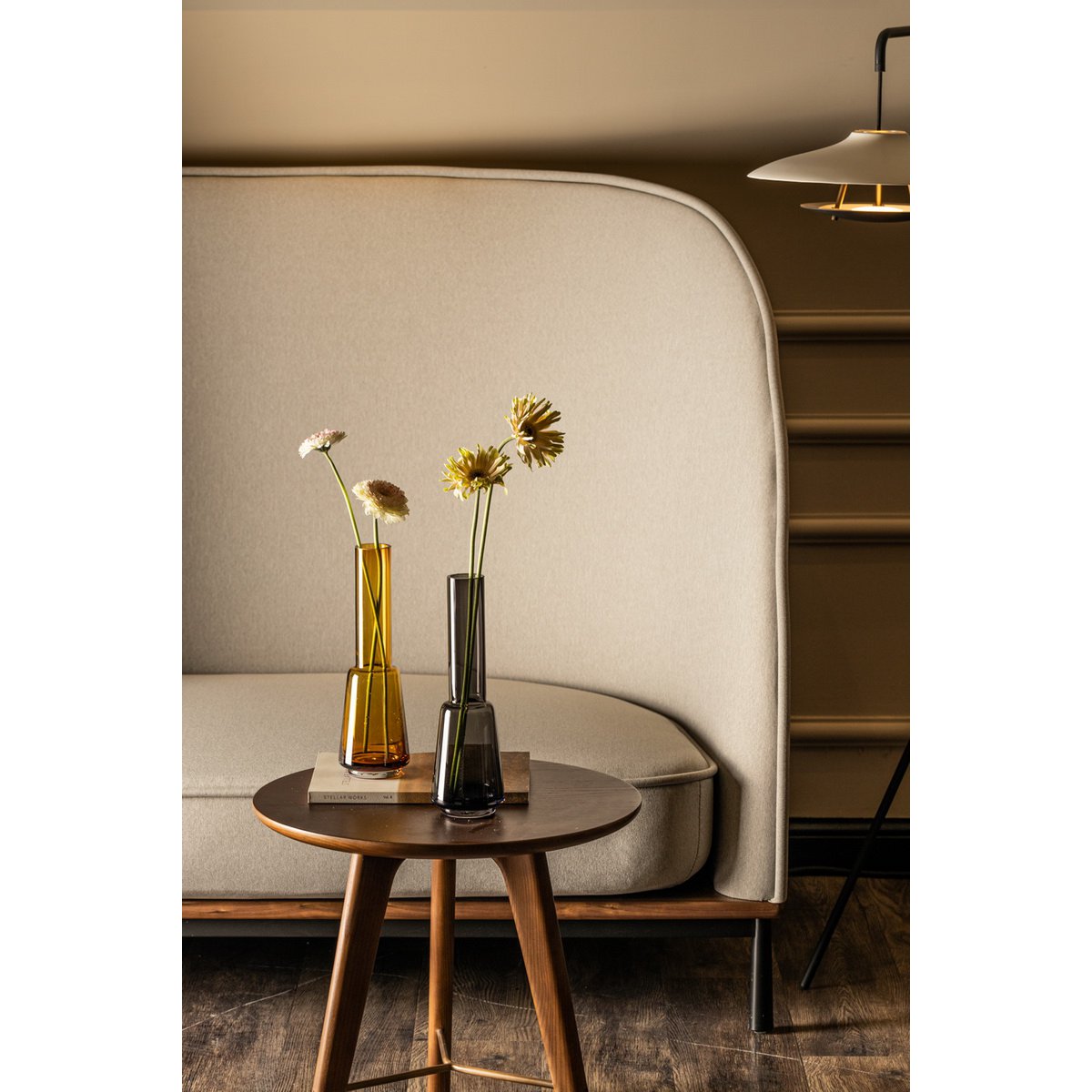 Große Vase im modernen Retro-Design, tiefgraue Farbe, TYLER14 grau - Yucca Deko