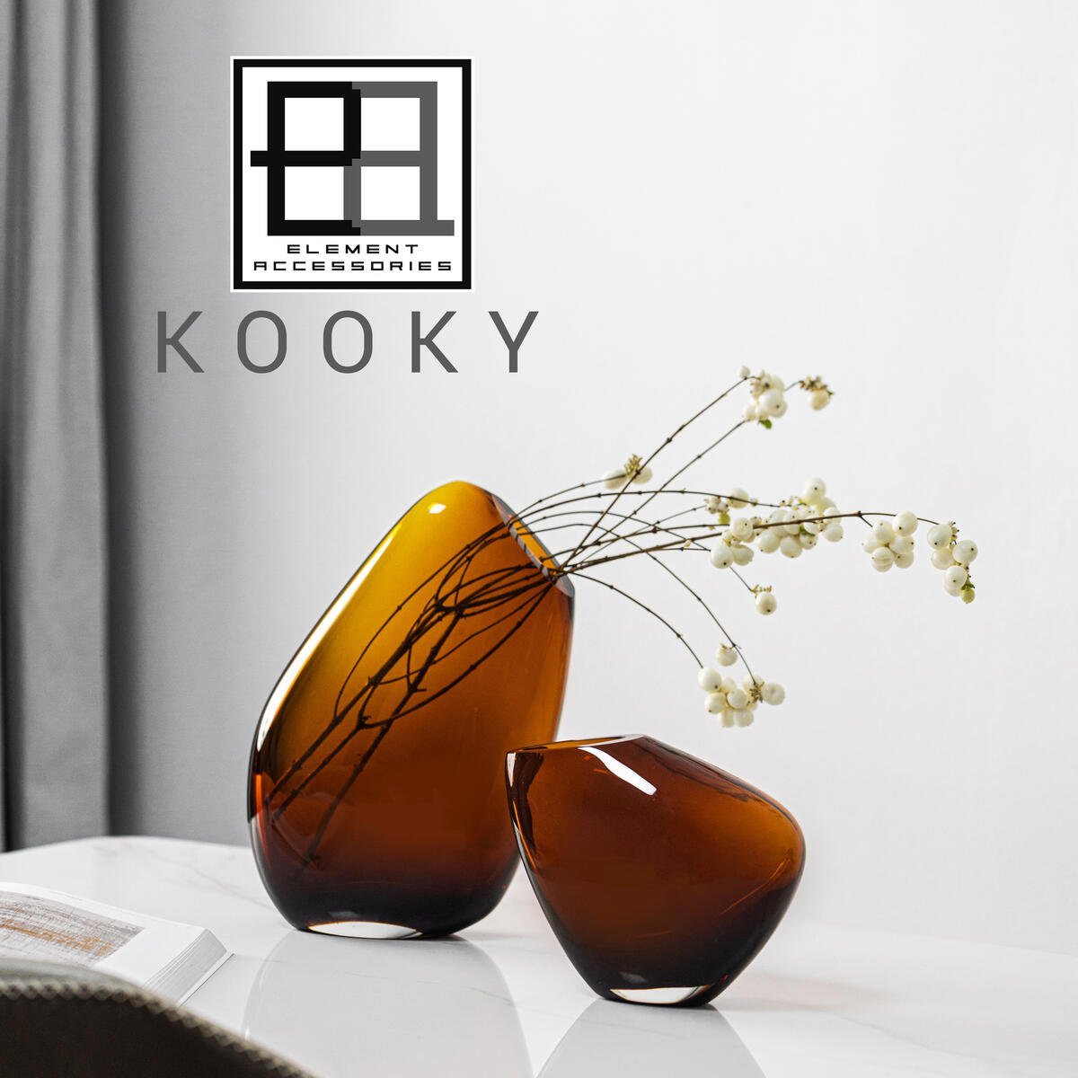Hohe moderne Vase mit sehr innovativem, schlichtem Design, KOOKY30AM - Yucca Deko