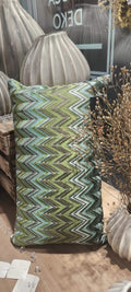 Kissen Colmore By Diga 50×30 mit Füllung Grün - Yucca Deko