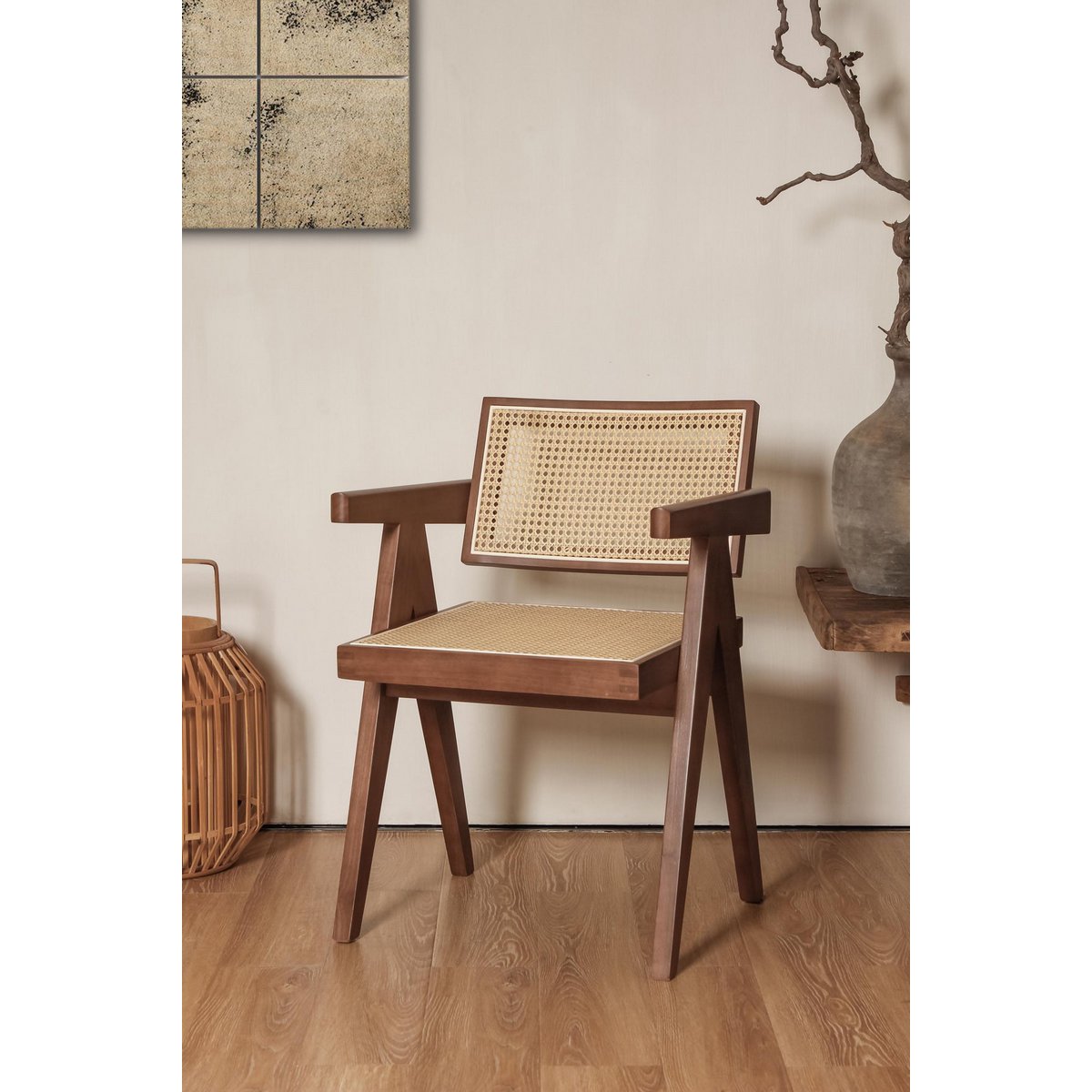 Luxus -Designstuhl Pierre Jeanneret: Breitholz, Walnussfarbe + Rattan, höchste Qualität - Yucca Deko