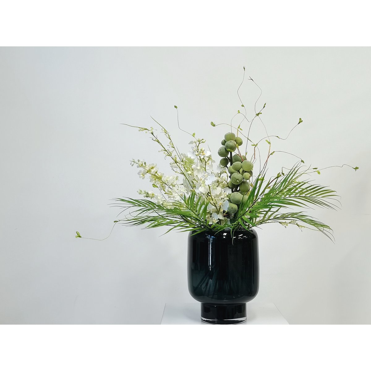 Moderne Glasvase mit ikonischem Design, Tintenblau, ZADAR 25IB, luxuriöses 9-mm-Glas - Yucca Deko