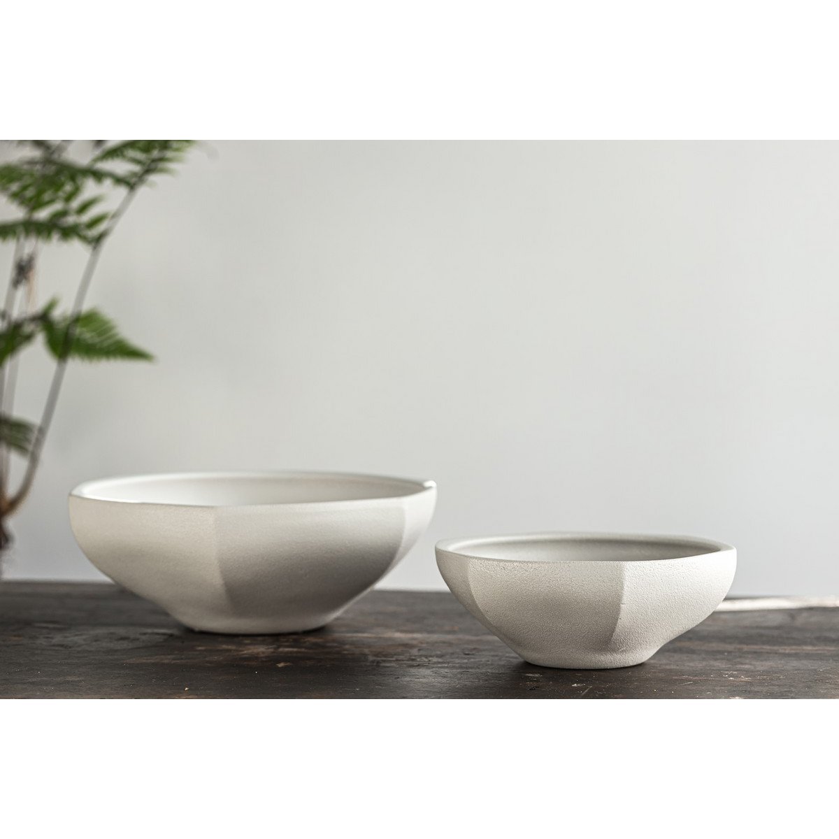 Moderne Schüssel im asiatischen Stil, hochwertiges Design und Finish, KUNYU22WH - Yucca Deko