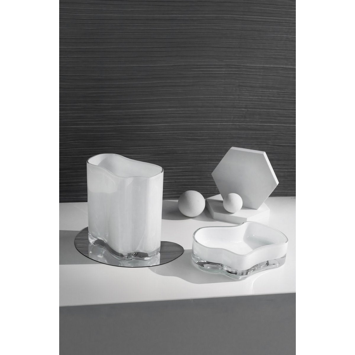 Neue große Schüssel oder Teller im modernen Design, inspiriert von CORAL und Aalto, COR08WH - Yucca Deko