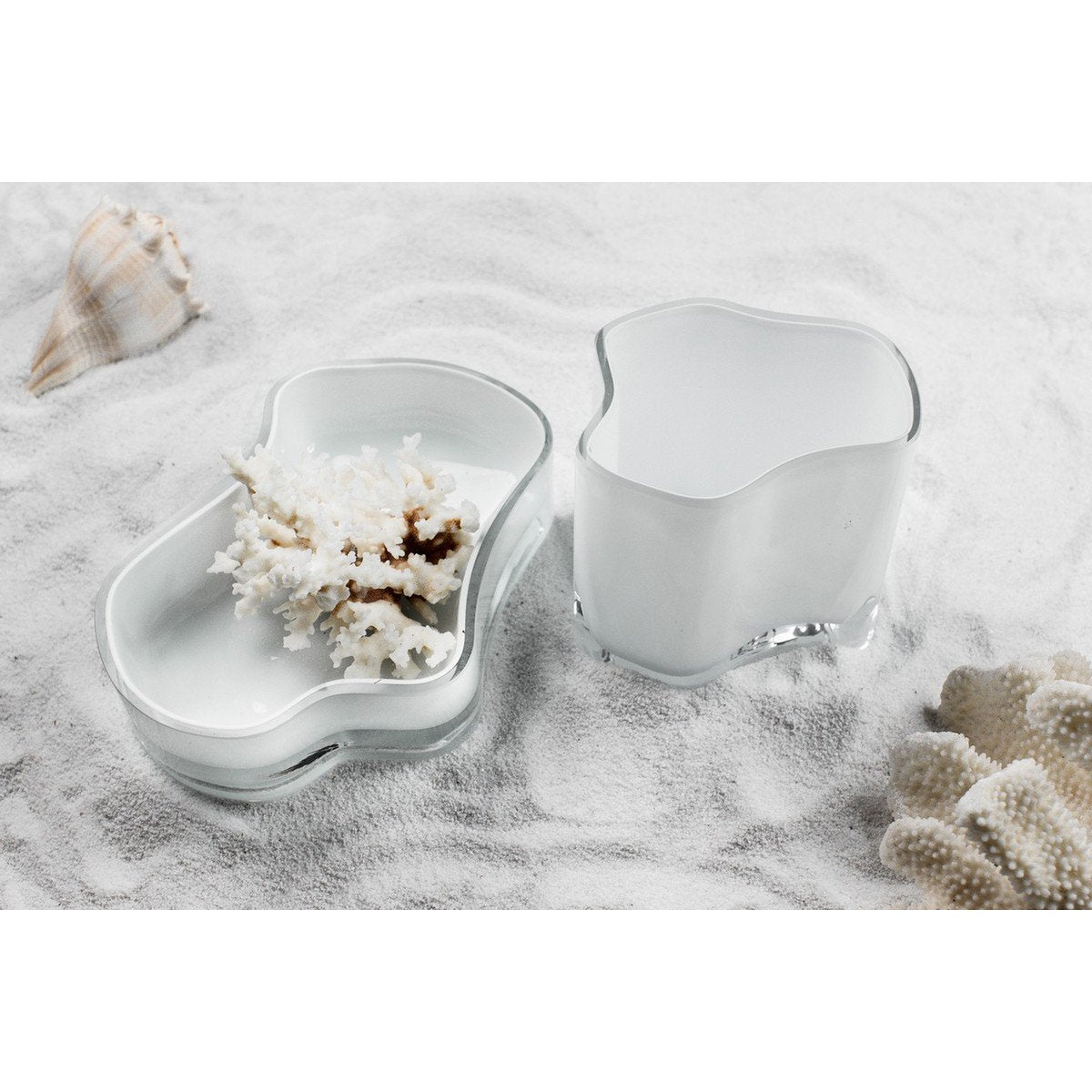 Neue moderne Designvase, inspiriert von CORAL und Aalto, COR13WH - Yucca Deko