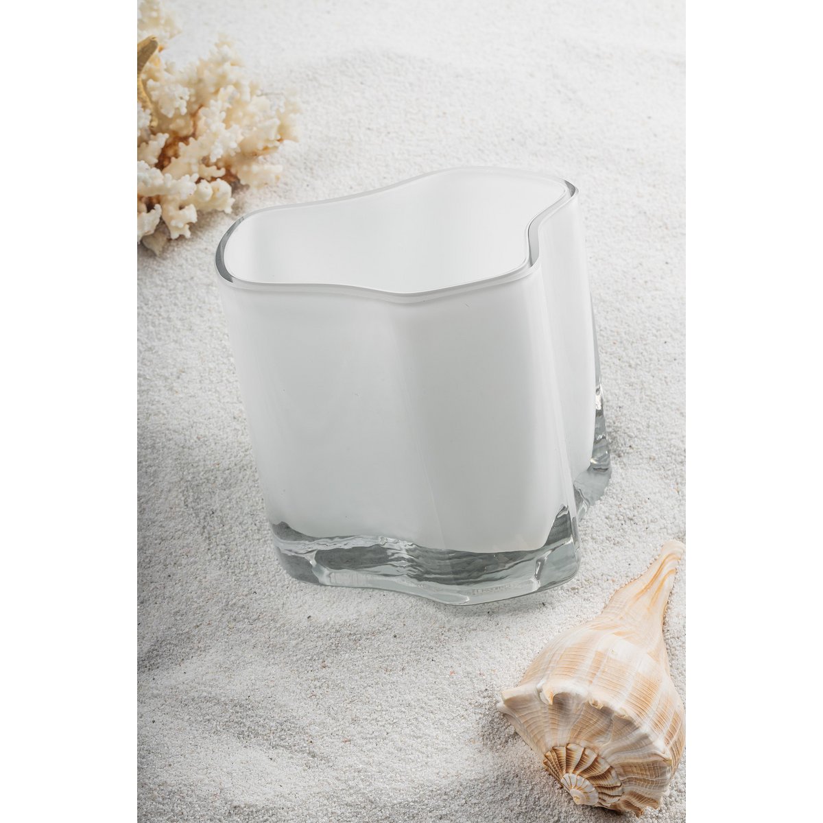 Neue moderne Designvase, inspiriert von CORAL und Aalto, COR13WH - Yucca Deko