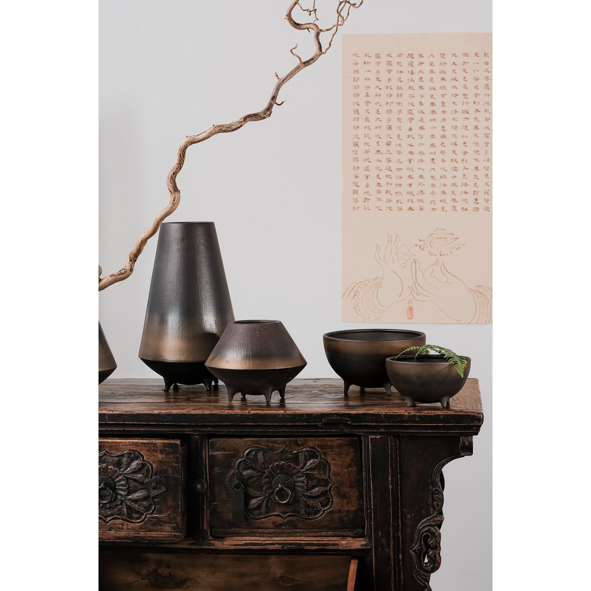 Neue moderne kugelförmige Keramikschale East+West, OTA08BB - Yucca Deko
