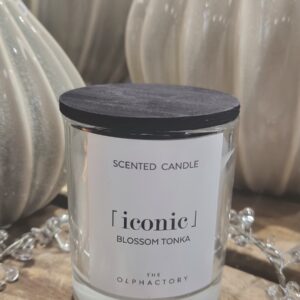 Duftkerze Iconic Blossom Tonka 40Std
